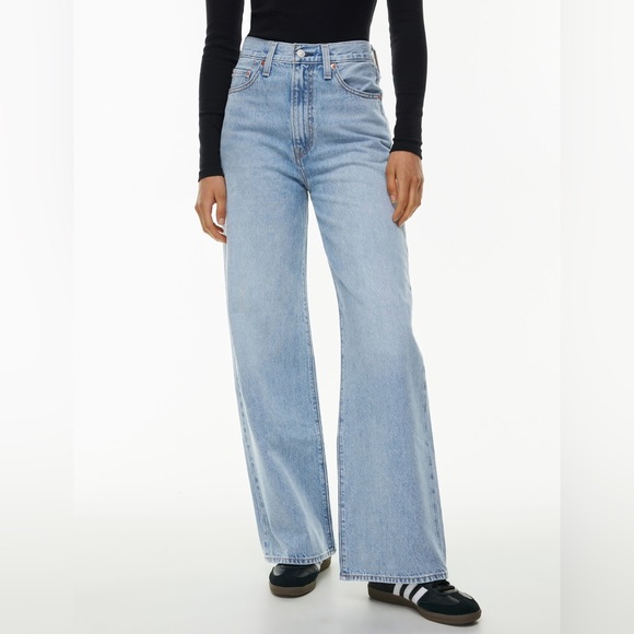 Levi’s Ribcage Wide Leg Jean - Picture 12 of 13